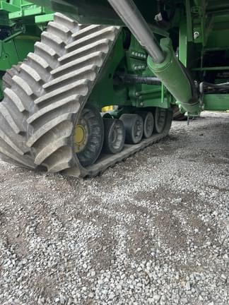 Image of John Deere S780 equipment image 1