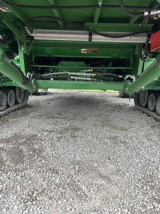Image of John Deere S780 equipment image 2