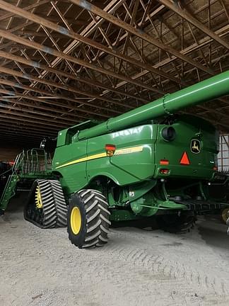 Image of John Deere S780 Primary image