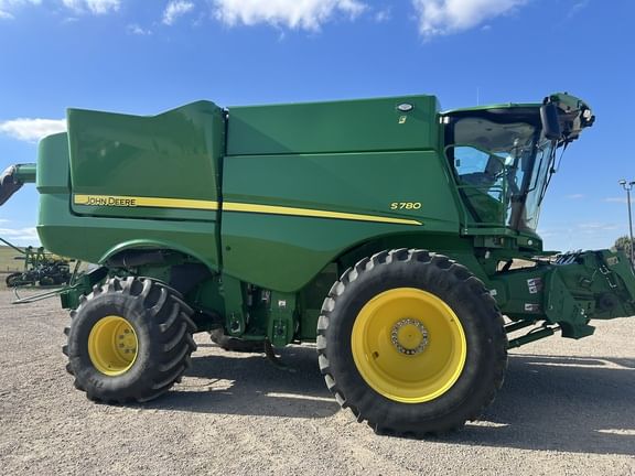 2023 John Deere S780 Equipment Image0