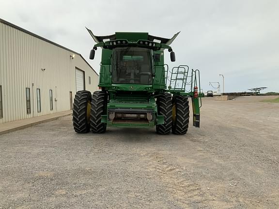 Image of John Deere S780 equipment image 4