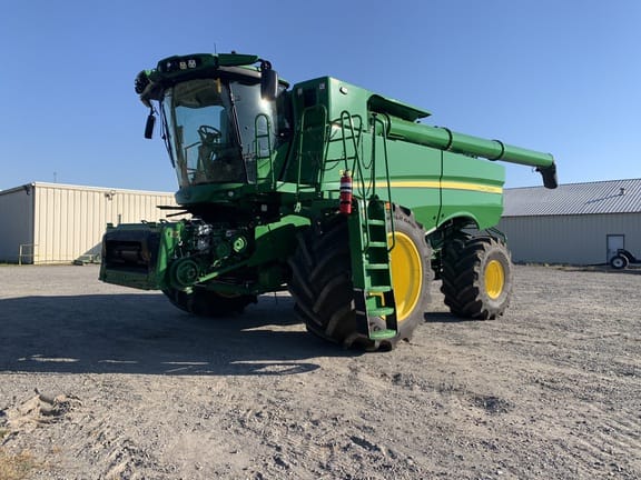 2023 John Deere S780 Equipment Image0