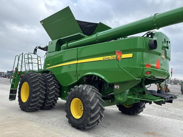 Image of John Deere S780 equipment image 4