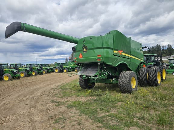 Image of John Deere S780 equipment image 3