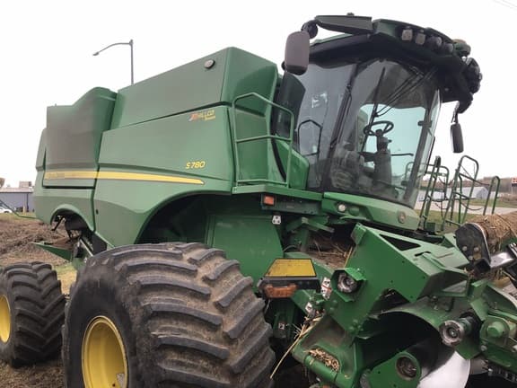Image of John Deere S780 equipment image 1