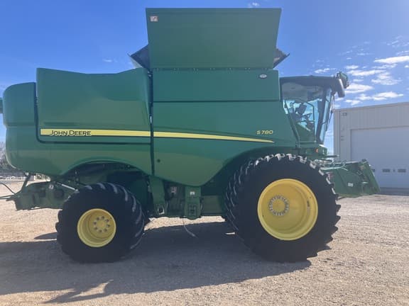 Image of John Deere S780 equipment image 3