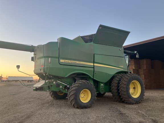 Image of John Deere S780 equipment image 4