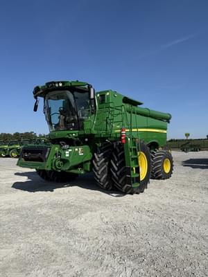 2023 John Deere S780 Image