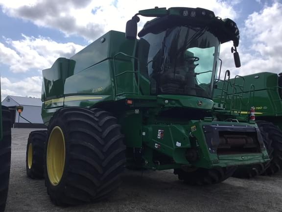 Image of John Deere S780 equipment image 2