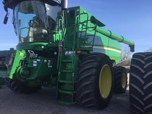 2023 John Deere S780 Image