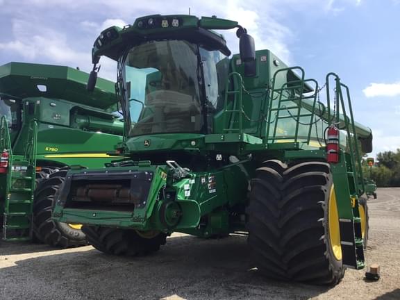 Image of John Deere S780 equipment image 1