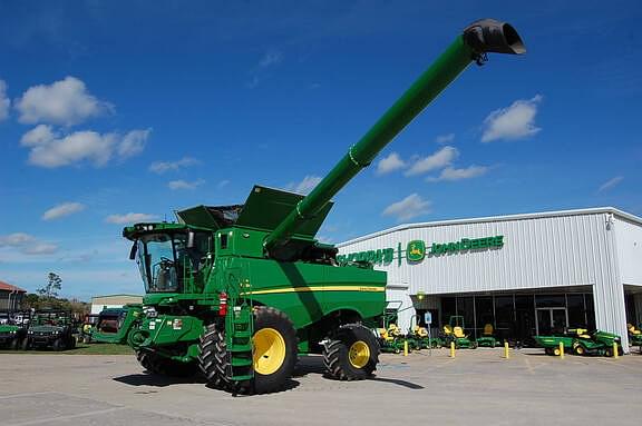 Image of John Deere S780 equipment image 1