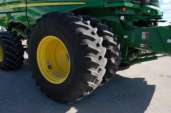 Image of John Deere S780 equipment image 4