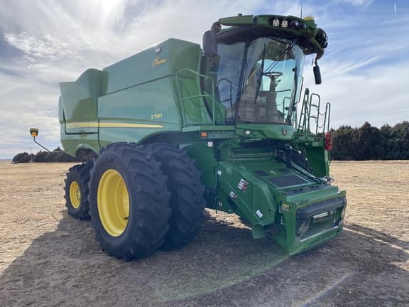 Image of John Deere S780 equipment image 3