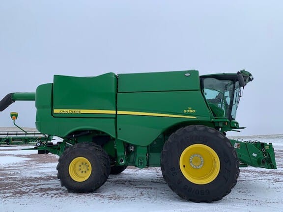 2023 John Deere S780 Equipment Image0