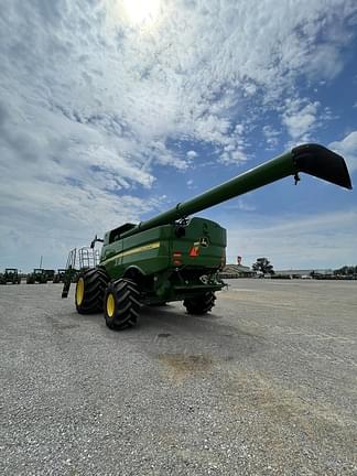 Image of John Deere S780 equipment image 3