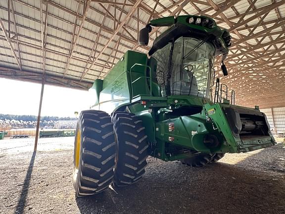 Image of John Deere S780 equipment image 1