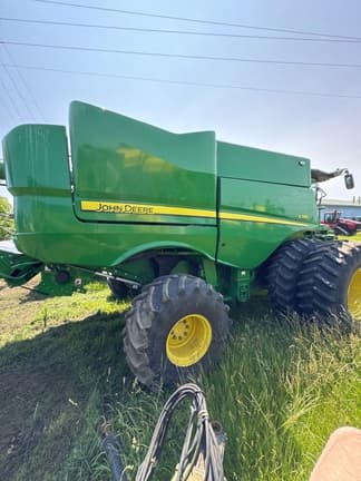 Image of John Deere S780 equipment image 3