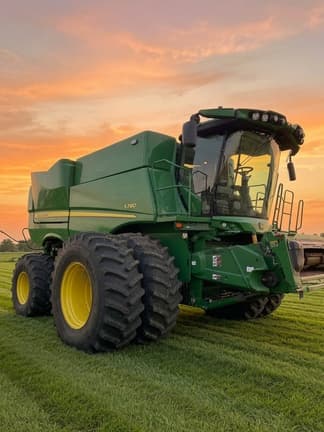 Image of John Deere S780 Primary image