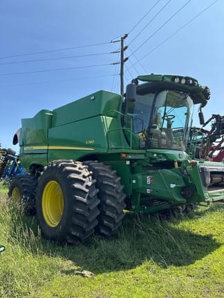2023 John Deere S780 Equipment Image0