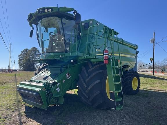 Image of John Deere S780 equipment image 2