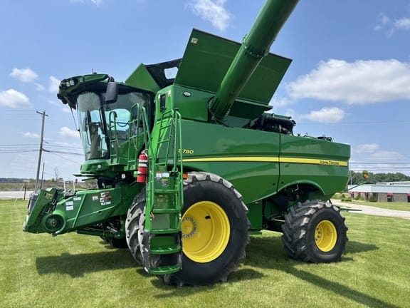 2023 John Deere S780 Equipment Image0