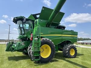 2023 John Deere S780 Image
