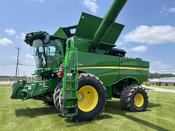 Image of John Deere S780 equipment image 2