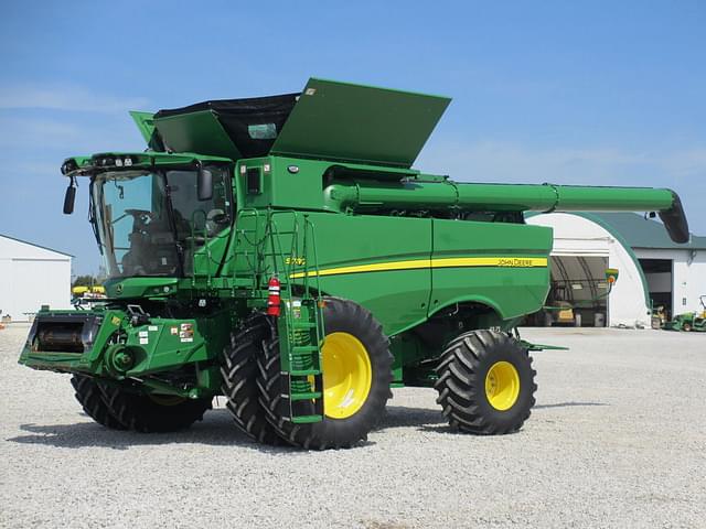 Image of John Deere S780 equipment image 2