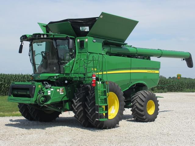 Image of John Deere S780 equipment image 1