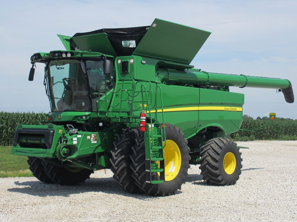 2023 John Deere S780 Equipment Image0