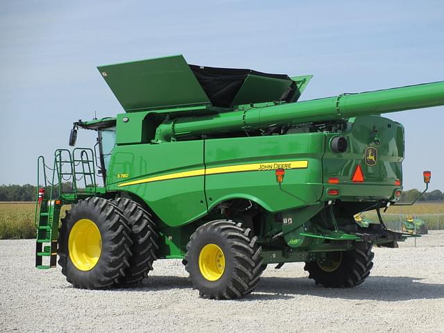 Image of John Deere S780 equipment image 4