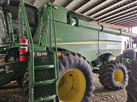 Image of John Deere S780 equipment image 2