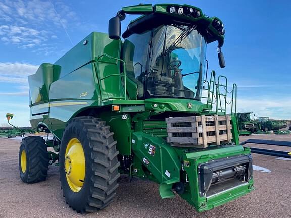 Image of John Deere S780 equipment image 2