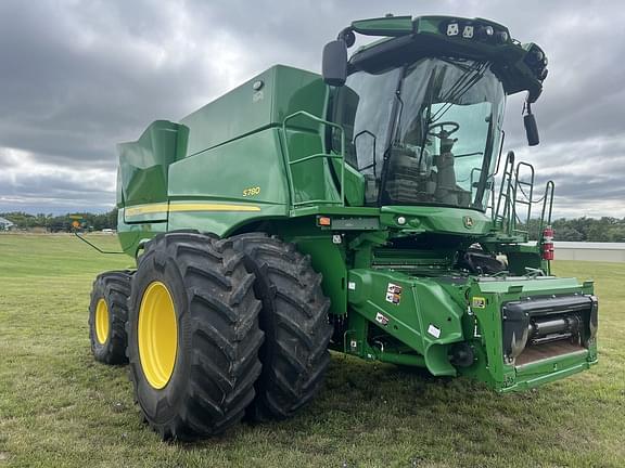 Image of John Deere S780 equipment image 1