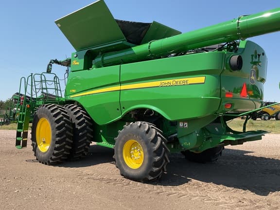 Image of John Deere S780 equipment image 3