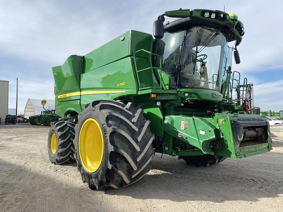2023 John Deere S780 Equipment Image0