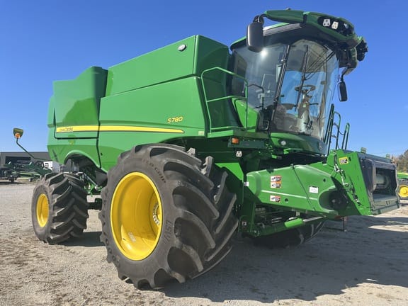 2023 John Deere S780 Equipment Image0