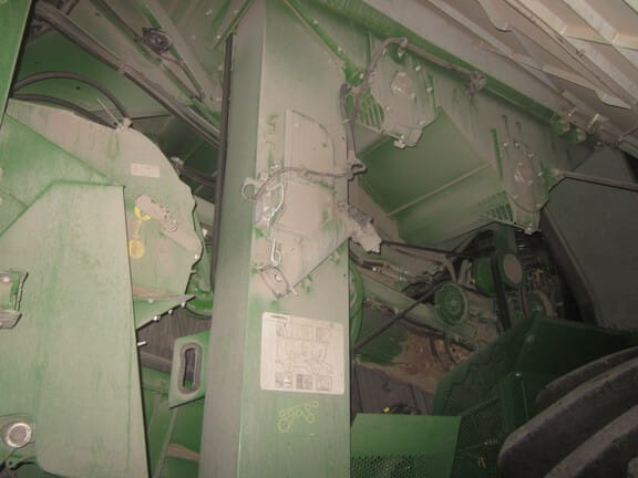 2023 John Deere S780 Equipment Image0