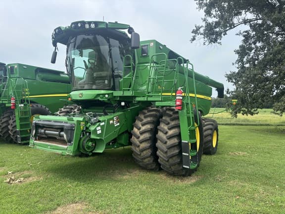 Image of John Deere S780 equipment image 3