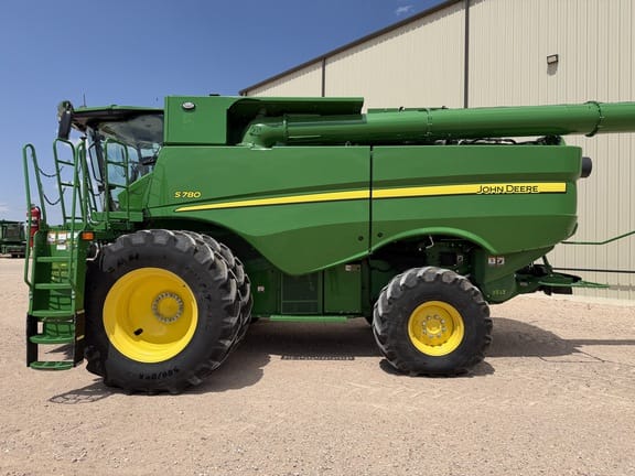 2023 John Deere S780 Equipment Image0
