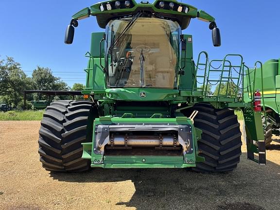 Image of John Deere S780 equipment image 1