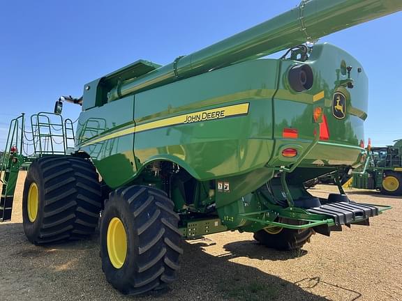 Image of John Deere S780 equipment image 4