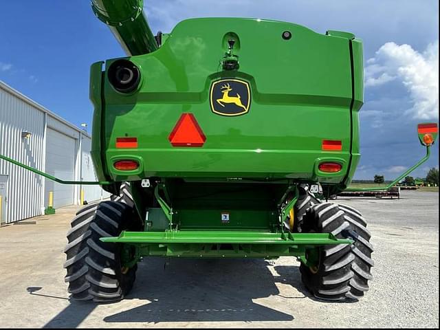 Image of John Deere S780 equipment image 4