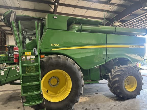 Image of John Deere S780 Primary image