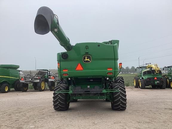 Image of John Deere S780 equipment image 4