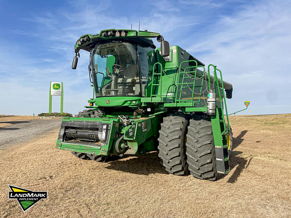 Image of John Deere S780 Primary image