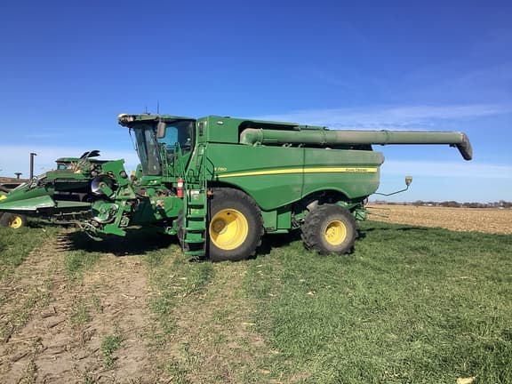 Image of John Deere S780 Primary image