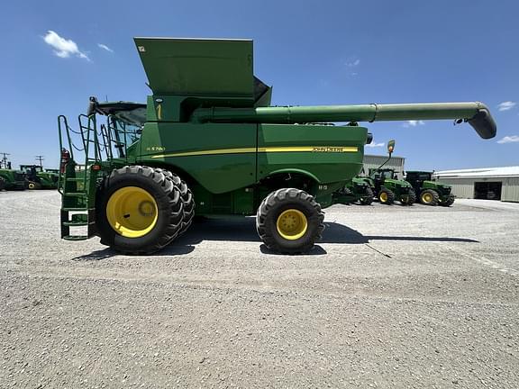 Image of John Deere S780 equipment image 1