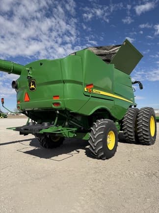 Image of John Deere S780 equipment image 4